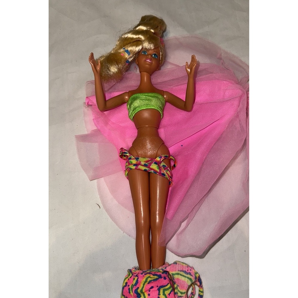 Vintage 1990 Mattel Barbie Hawaiian Fun Jazzie Doll